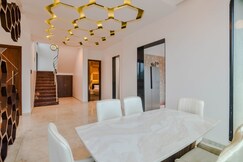 Elegant Villa Luxury 4BHK by Limestays