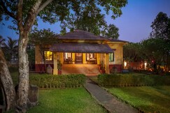 StayVista | Vintage Estate Villa w/ Alfresco Dining & Pool
