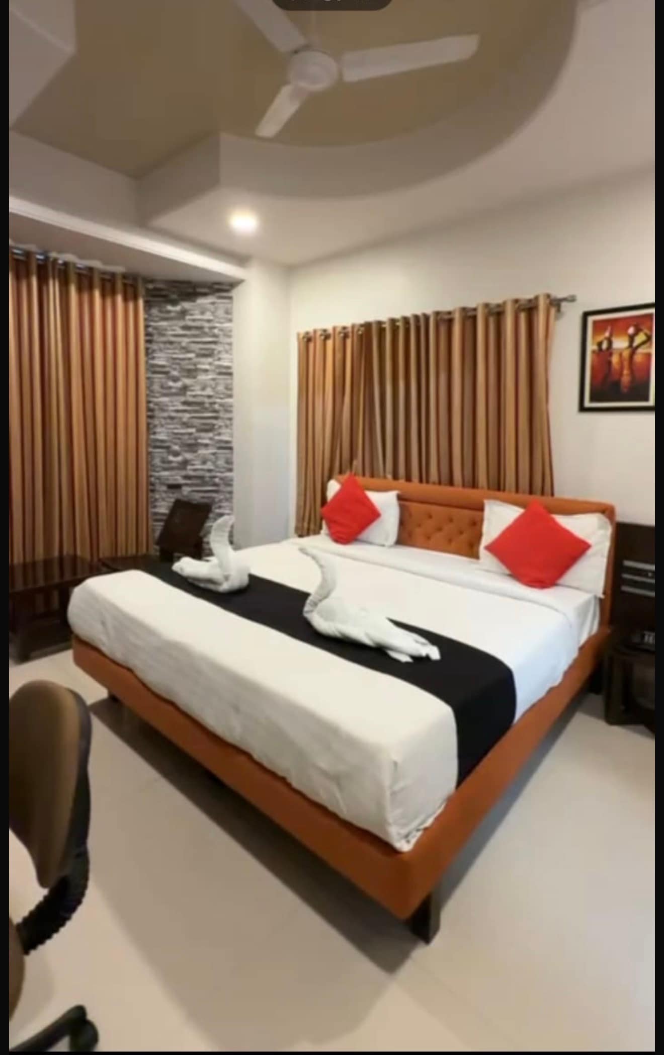 HOTEL ASHIRWAD INN - Tap to explore photos