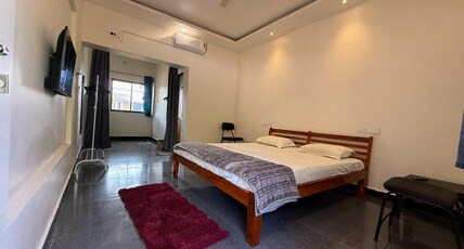 Dev Homestays Room Type - Bedroom 3