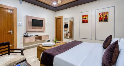 Royal Stay Hotels and Resorts Room Type - Deluxe Room Royal Stay Hotels and Resorts Room Type - Deluxe Room