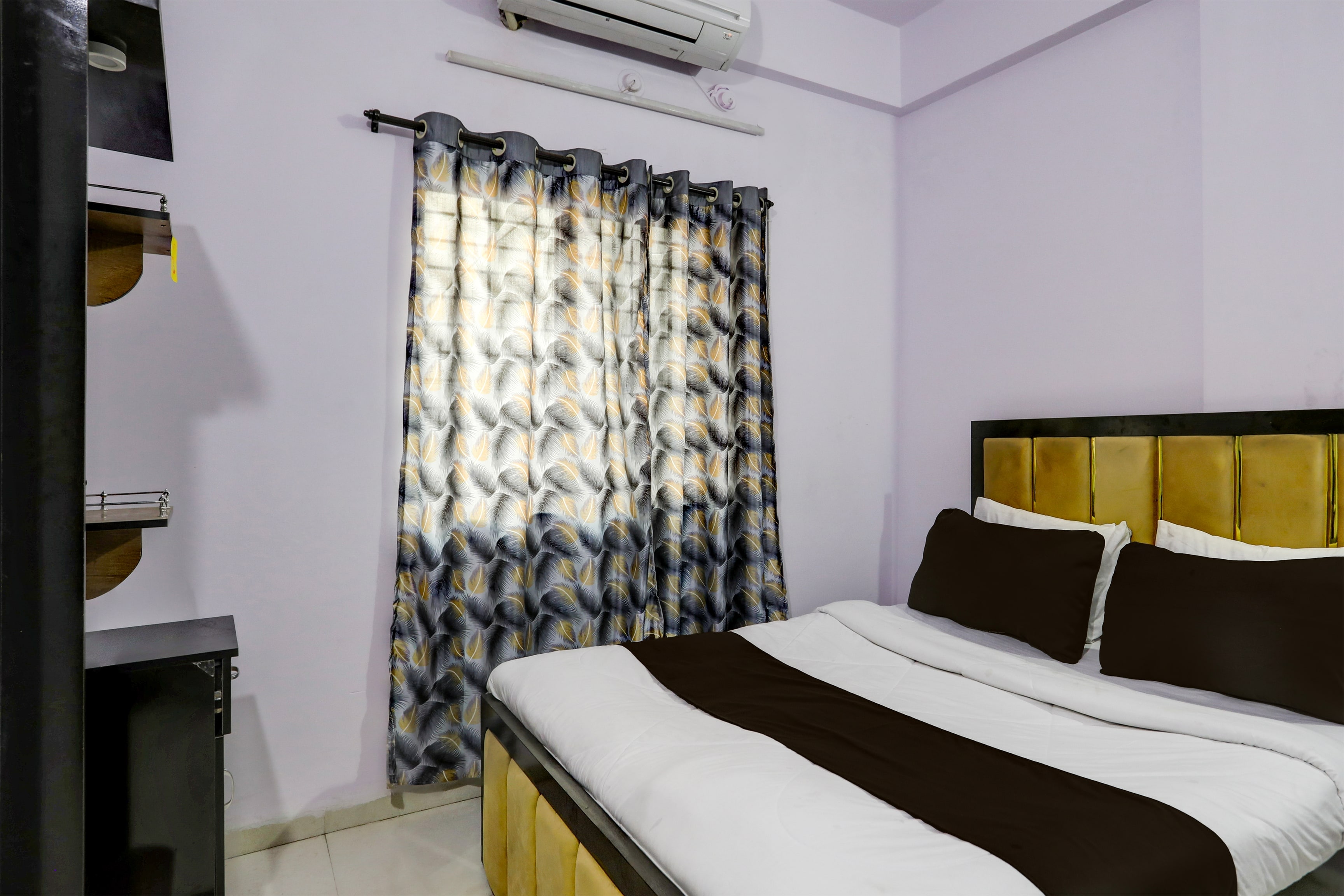 OYO 823002 Hotel 69 happy Hours - Tap to explore photos