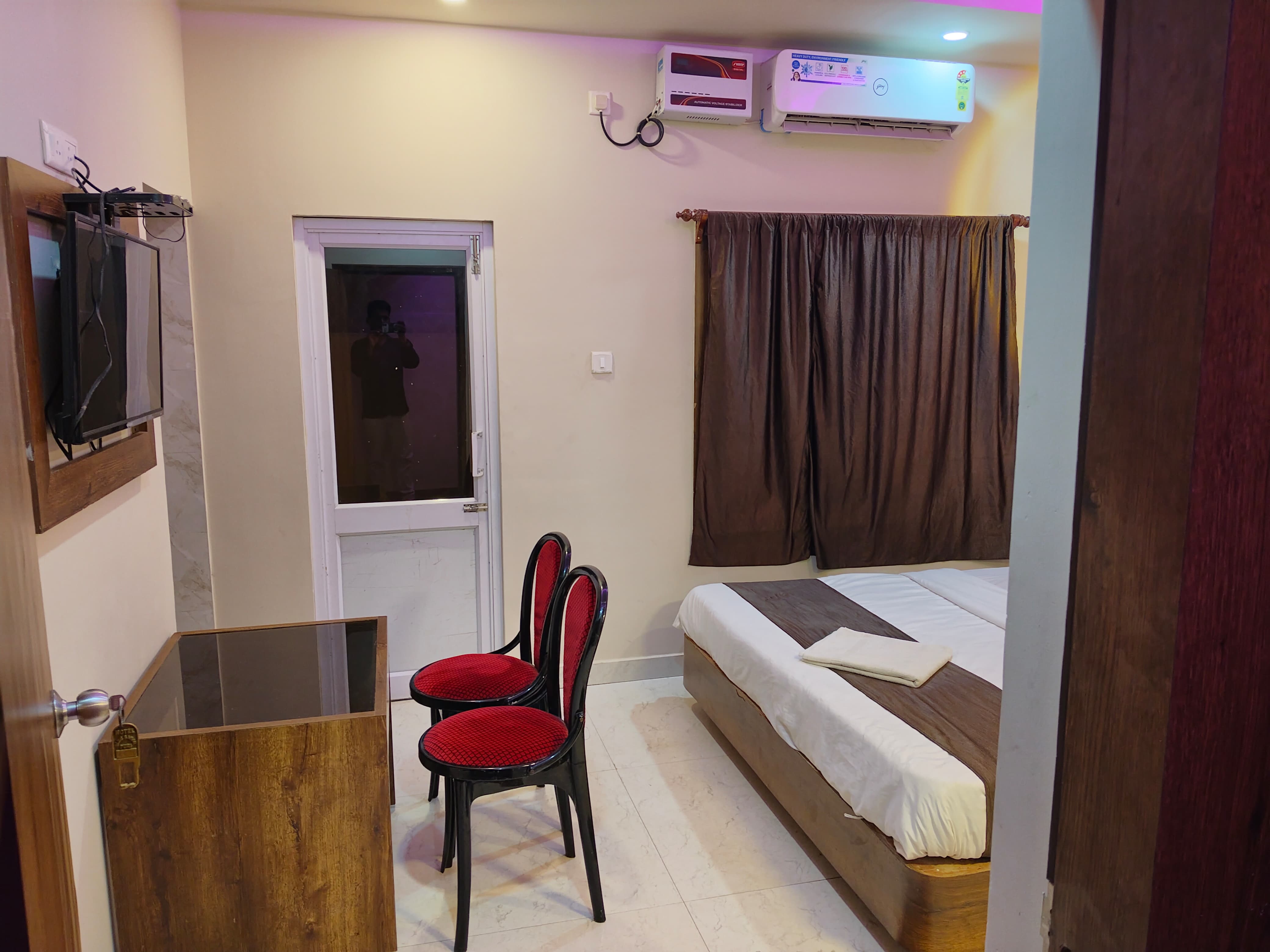 Hotel Blue Sagar Near Beach - Tap to explore photos