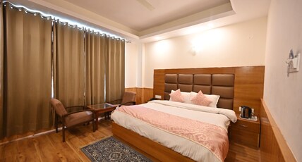 Lotus inn Rohtang View Room Type - Deluxe Room