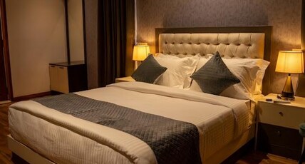 FA GARDENS Room Type - Deluxe Double Room