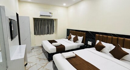 Hotel Rinza Residency Room Type - Quadruple Room