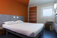 Rooms of Ibis Budget Fresnes