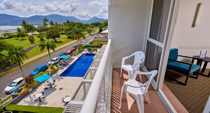 Cairns Harbourside Hotel Room Type - 2 Double Beds Premium With Sea View