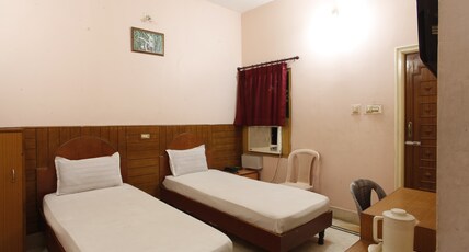 Hotel Royal Inn Room Type - Cosy Non AC with free WI-FI