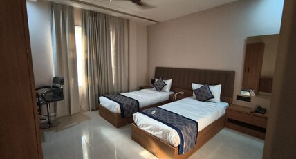 RAJA KRISHNA MAHAL Room Type - Deluxe Room