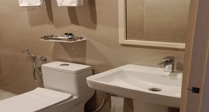 HOTEL SANDHUZ RESIDENCY Room Type - EXECUTIVE ROOM