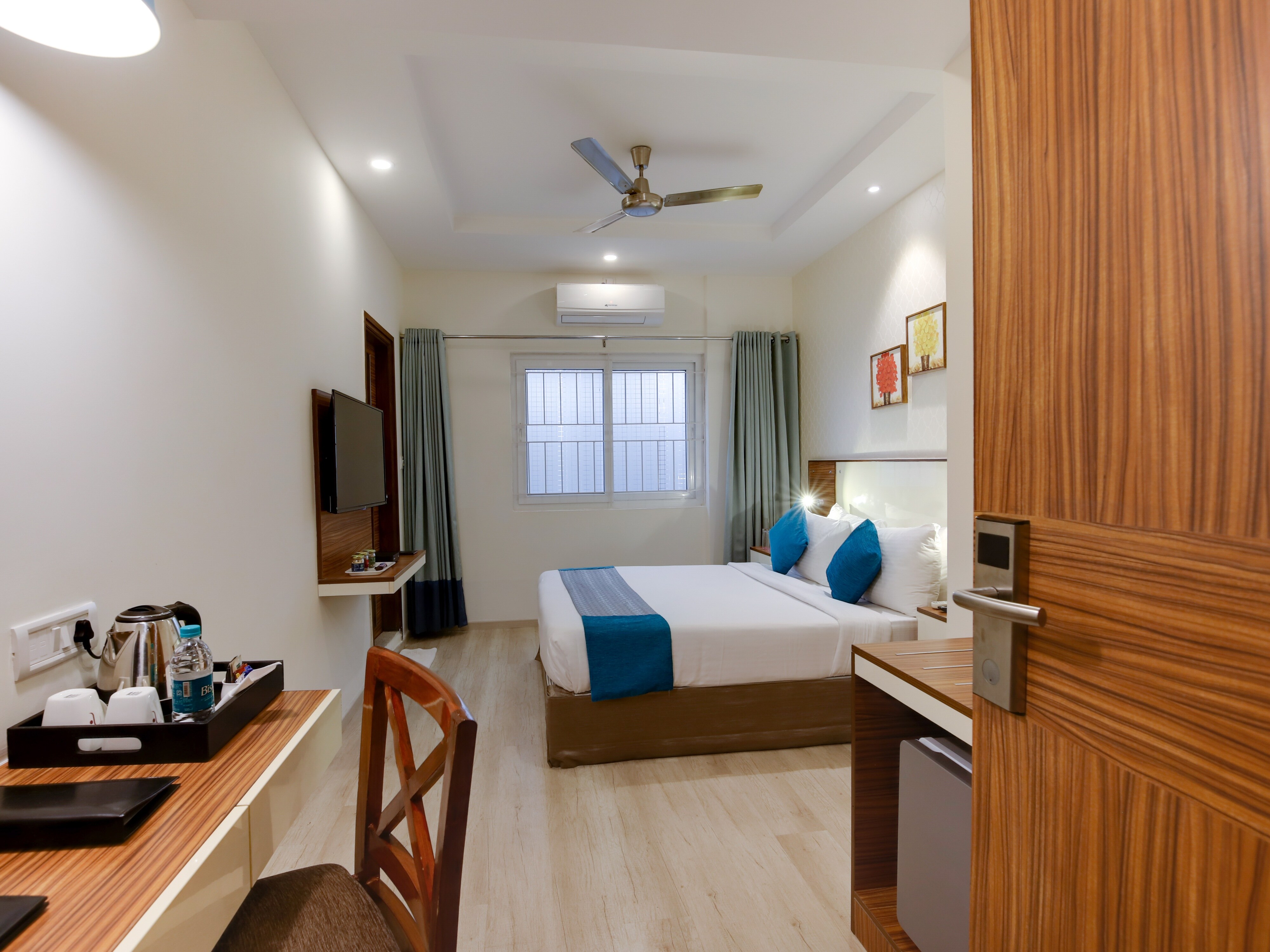 Regenta Inn Indiranagar - Tap to explore photos