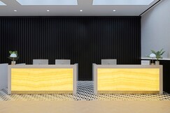 The Manhattan at Times Square Hotel (an IHG Property)