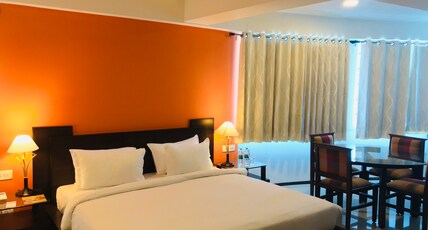 Hotel Om Tower & Revolving Restaurant Room Type - Executive Suite