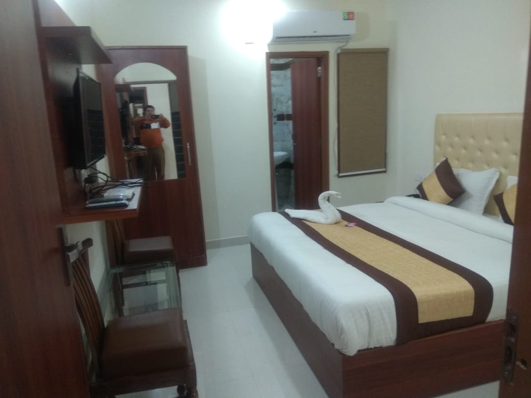 Hotel Bella, Amritsar - Tap to explore photos