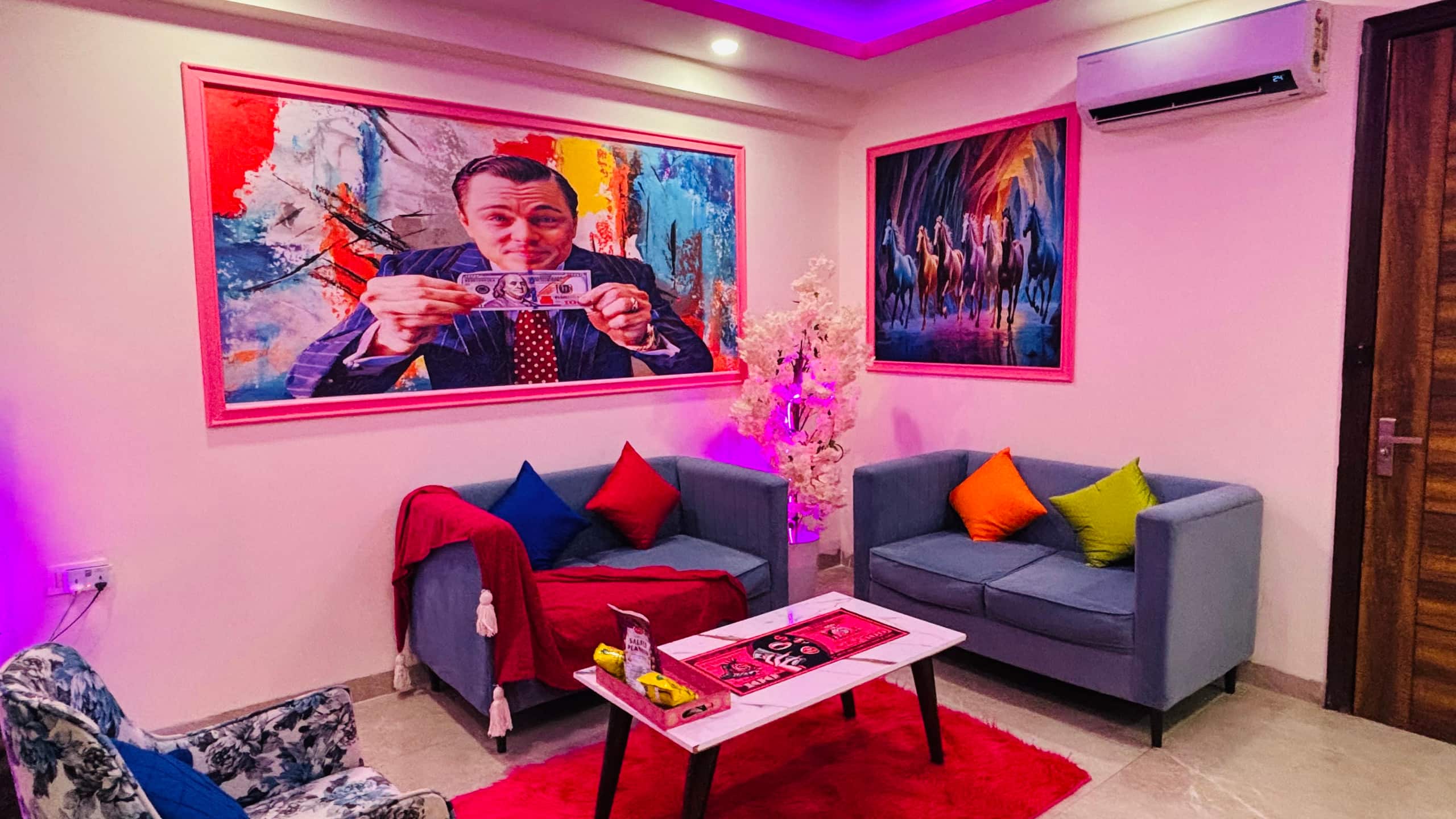 Truly URS The purple Den luxe on Golf Course Road - Tap to explore photos