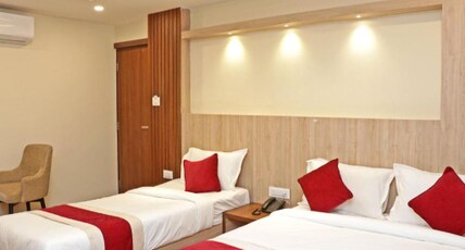 Hotel Nilakantha Room Type - Deluxe Double Bed Room
