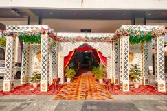 Shri Harichand hotel