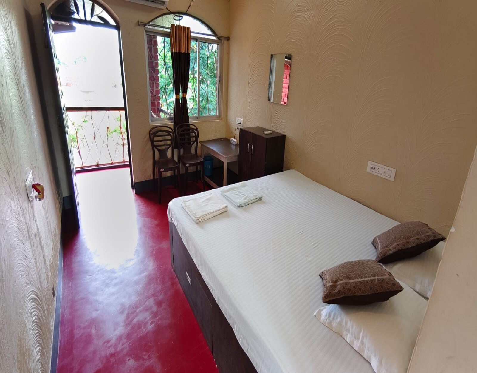 ALAKH DARIBAA RESORT Bolpur - Tap to explore photos