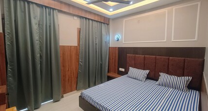 Shree Sai Shraddha Guest House Room Type - Super Deluxe Room