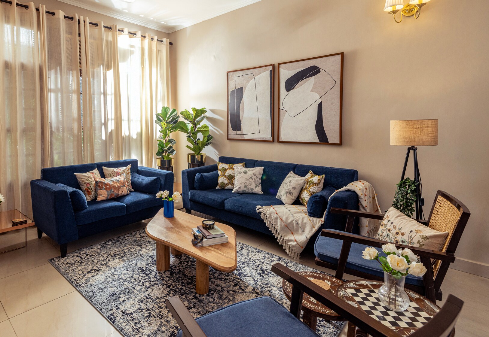 The Lotus Loft 3BHK | Near Lotus Temple | Spacious Stay w/ Caretaker - Tap to explore photos
