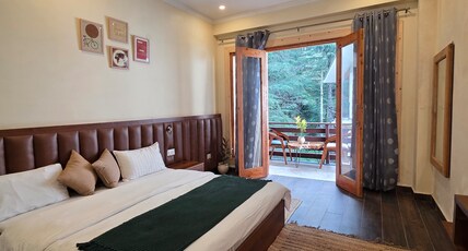 The Reset House Room Type - Super Deluxe Room 201