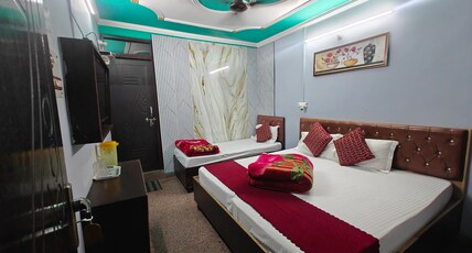 Vasudev Retreat Room Type - Triple Sharing Room
