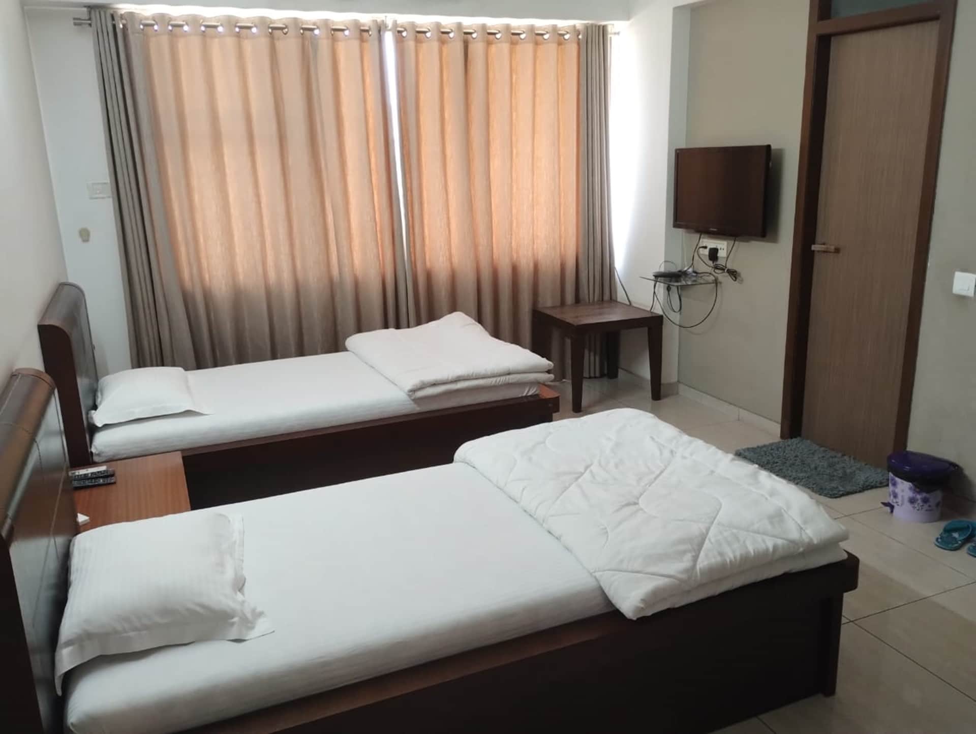 Emcure Guest House - Ahmedabad 1 - Tap to explore photos
