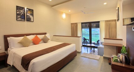 Tea Terrain Resorts & Spa Room Type - Estate King Suite with Balcony and Valley View