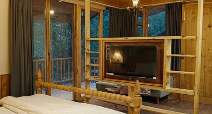 By The Brook - A Riverside Retreat Room Type - Cottage 'Love' - Suite Room with Bathtub & Balcony
