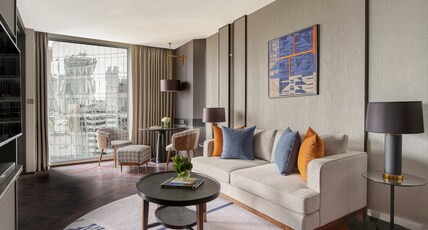 InterContinental Bangkok Sukhumvit  Room Type - 1 Bedroom Suite Dining Lounge Access