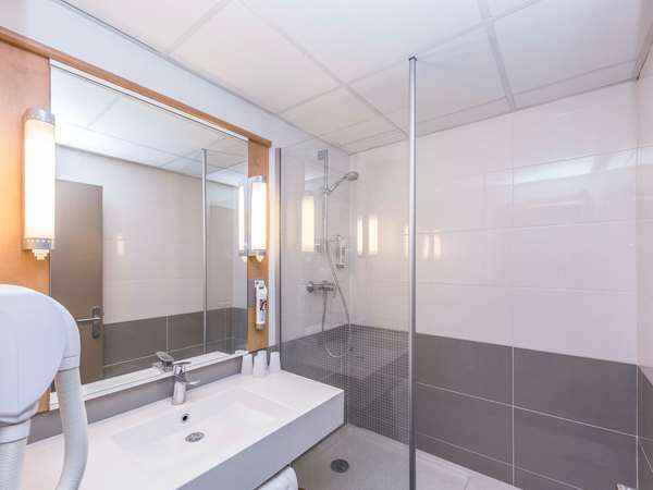 Hotel ibis Montelimar Nord - Tap to explore photos