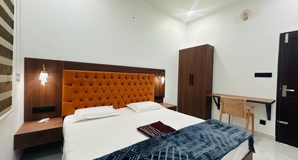 Nana's Residency, Aluva Room Type - Premium Bedroom Ground Floor 1