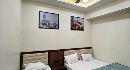 Hotel Divyakashi Room Type - Triple bedroom