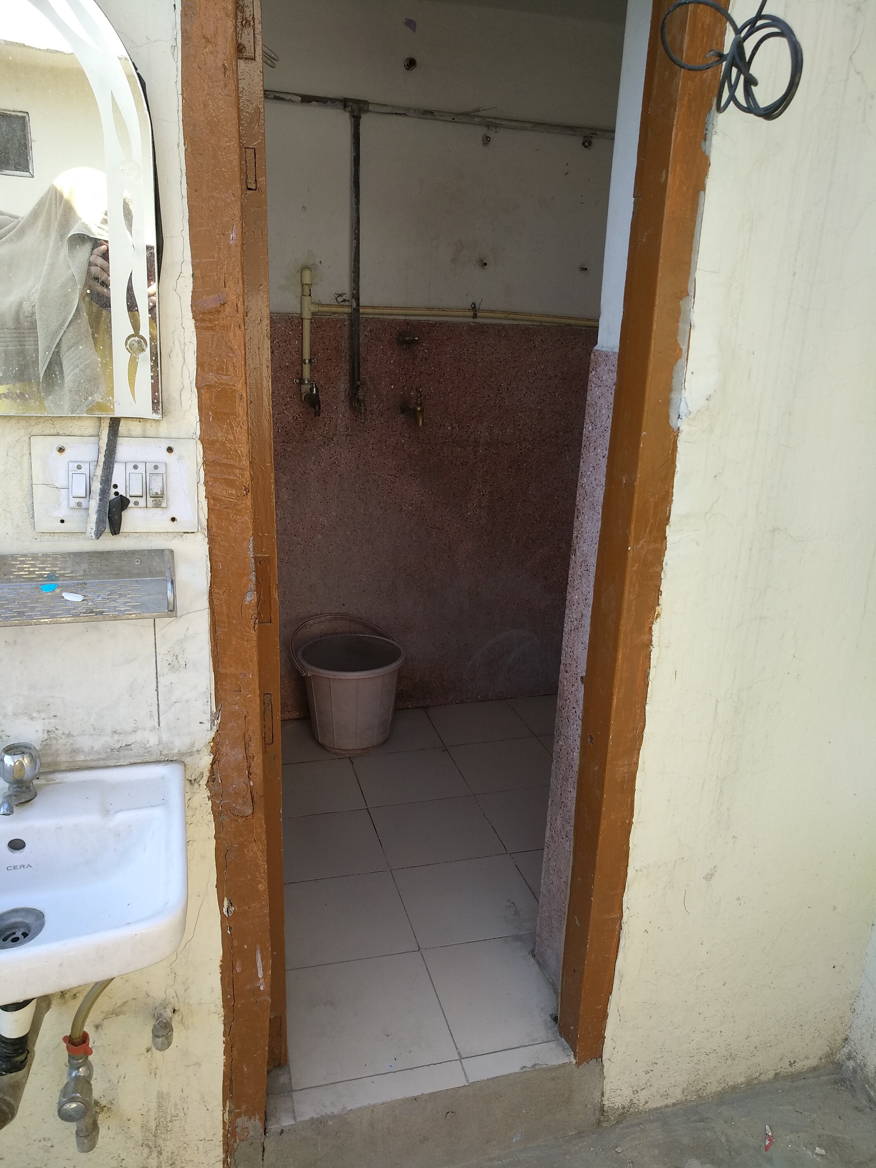 BEST HOMESTAY,CENTRALLY LOCATED,CHANDIGARH,INDIA - Tap to explore photos