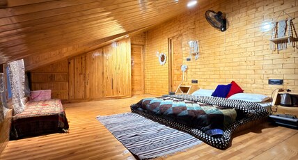 Oak & Amber Retreat Room Type - Oak Amber 5