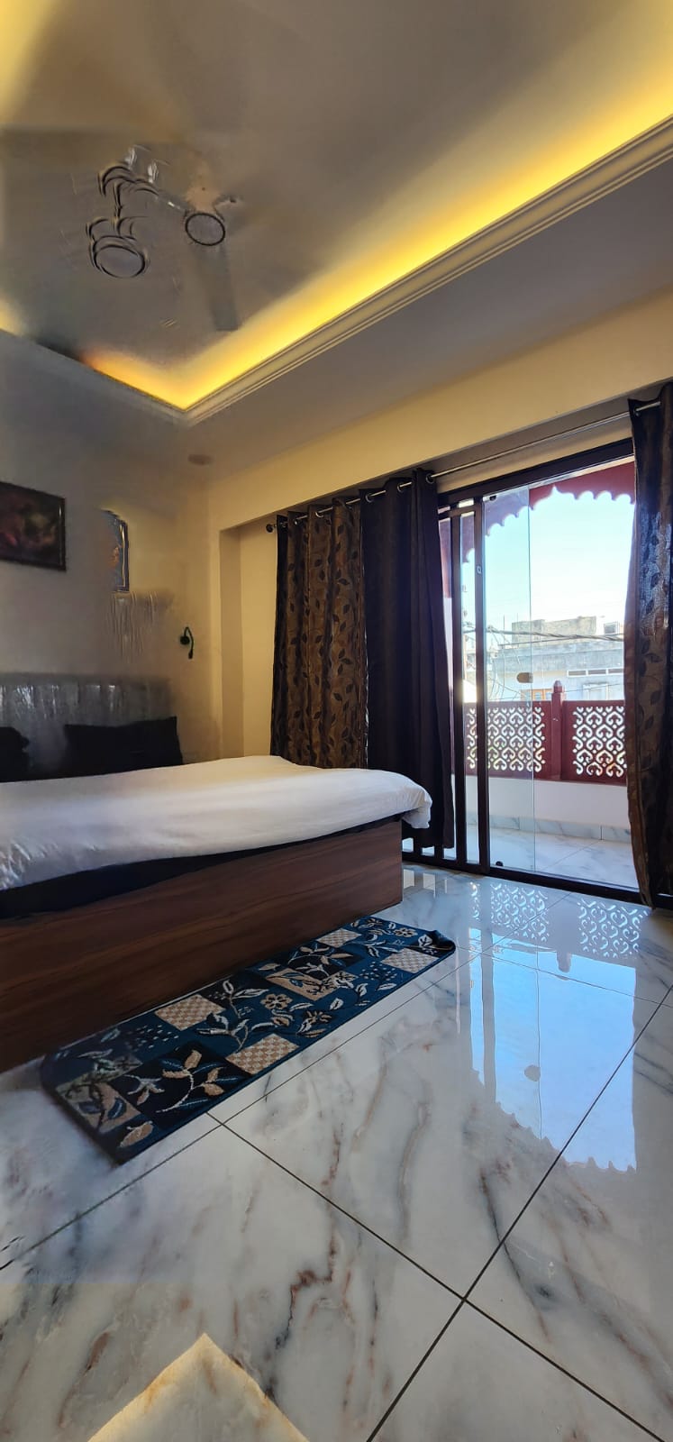 Pratap Royal Stay Ujjain - Tap to explore photos