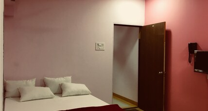 Hotel JK Paradise Room Type - Deluxe Room