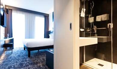 IBIS STYLES BASEL CITY Room Type - Standard Room with 1 queen-size bed (63 x 79 in