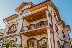 Simba Homestay|5BR| A Home In Kashmir by Homeyhuts