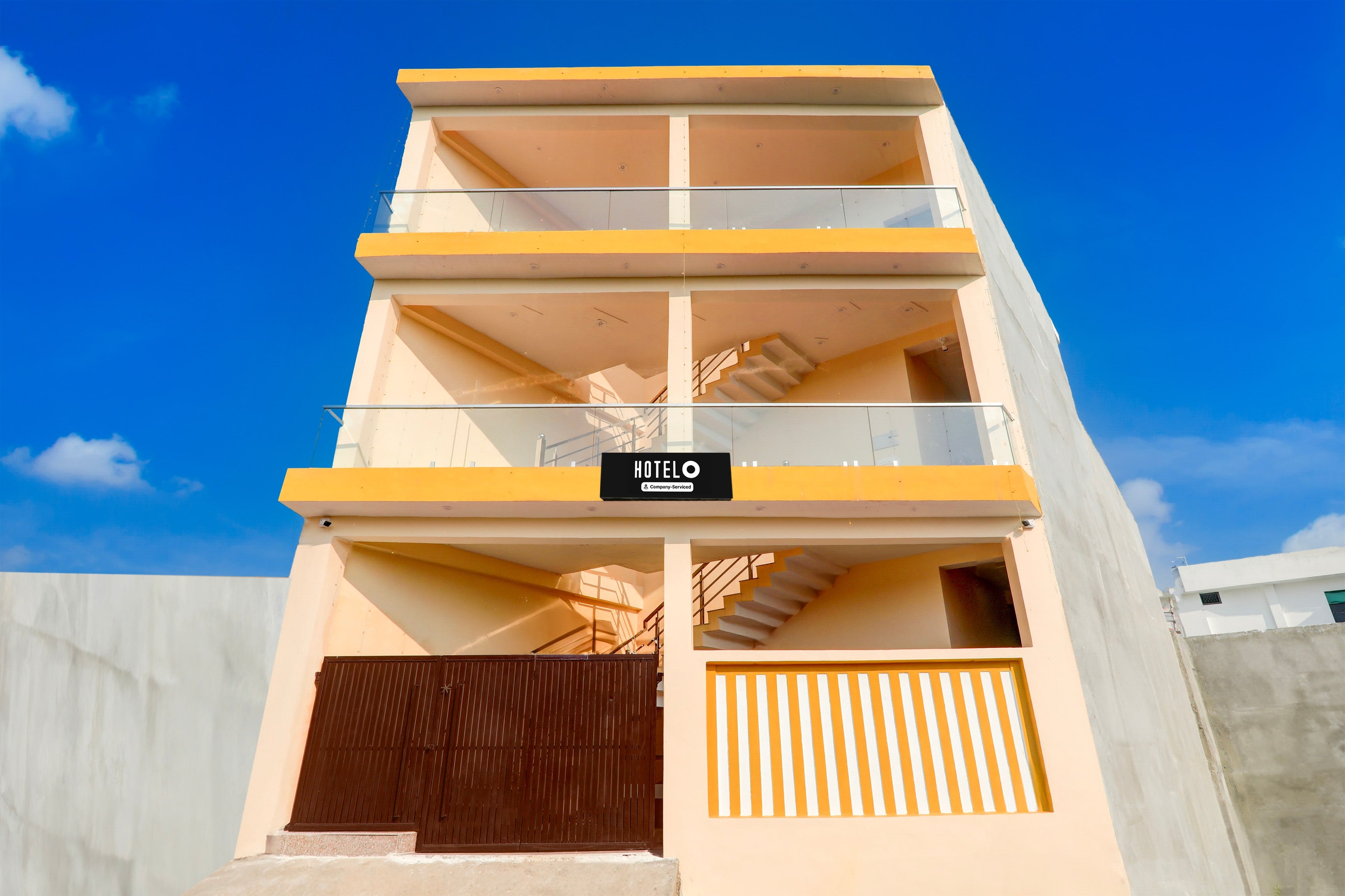 Super Hotel O Arjun Ganj - Tap to explore photos