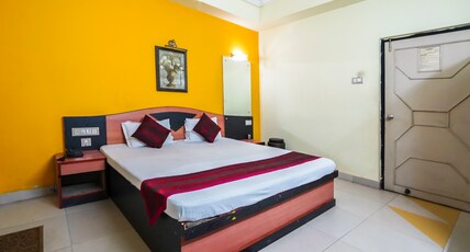Trimurti Height 500 mtrs from Puri Railway Station Room Type - Executive AC Room