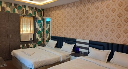 HOTEL COASTAL BAY Room Type - Family Room with 2 King Size Bed HOTEL COASTAL BAY Room Type - Family Room with 2 King Size Bed
