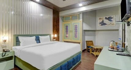 Hi Hotel By Madras(1.2 km from Triveni Ghat) Room Type - Signature Room with Balcony