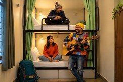 Konnect Inn POD | Near IGI Airport & Opposite NDLS