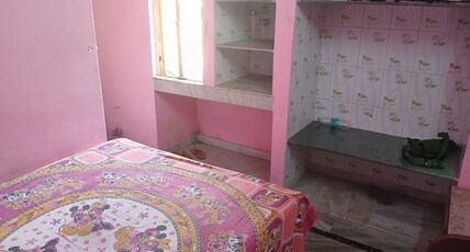 Green Homestay Room Type - R 3 Attach Bath (AC EXTRA 300)(KITCHEN USES EXTRA 200)