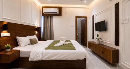 HOTEL VASTU PREMIUM Room Type - Deluxe Room with Air Conditioning