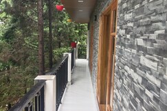 Zenden Elegant Hills @ Mussoorie Lake