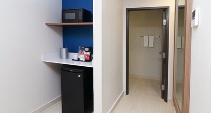 Holiday Inn Express MONTERREY - FUNDIDORA Room Type - 2 Double Standard