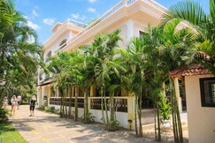 Riverside Regency Resort